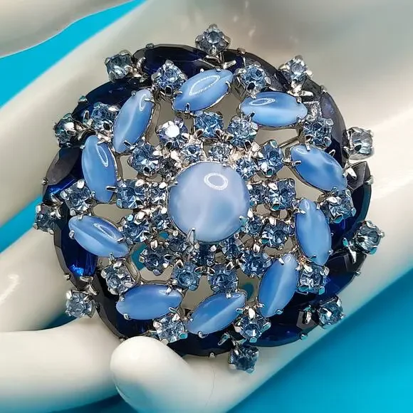 Vintage Blue Domed Rhinestone Brooch Light & Dark Blue Cabochon 1960s - Picture 6 of 11